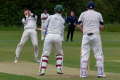 Danny-Clark-takes-a-sharp-return-catch